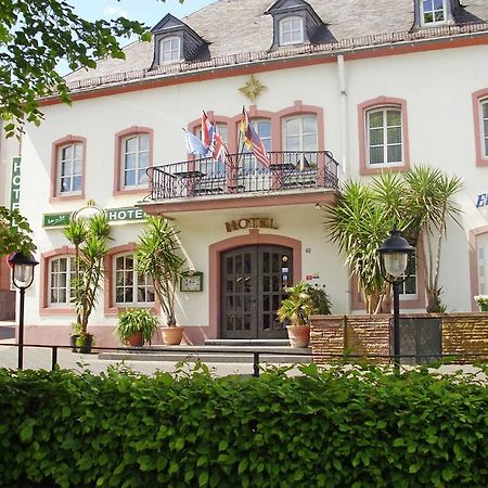 Hotel Zum Goldenen Stern Pruem Bagian luar foto